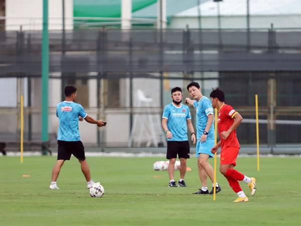 Bóng đá Việt Nam 14/8: U22 Việt Nam có thêm trợ lý người Hàn Quốc Bóng đá Việt Nam 14/8: U22 Việt Nam có thêm trợ lý người Hàn Quốc