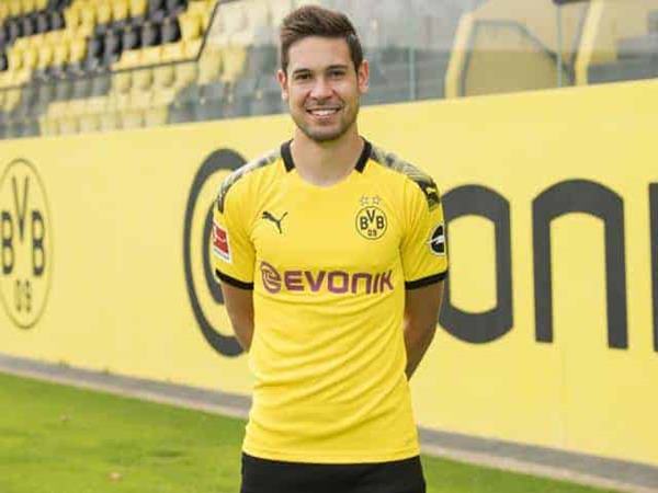 Top hậu vệ trẻ tài năng nhất thế giới hiện nay là ai? Top hậu vệ trẻ tài năng nhất thế giới hiện nay là ai?