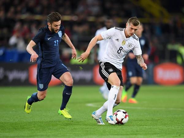 Pressing là gì? Những điều cần biết về lối đá Pressing trong bóng đá Pressing là gì? Những điều cần biết về lối đá Pressing trong bóng đá