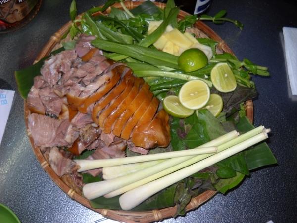 Nhìn thấy ăn thịt chó chơi xổ số con gì, báo điềm tốt hay xấu Nhìn thấy ăn thịt chó chơi xổ số con gì, báo điềm tốt hay xấu