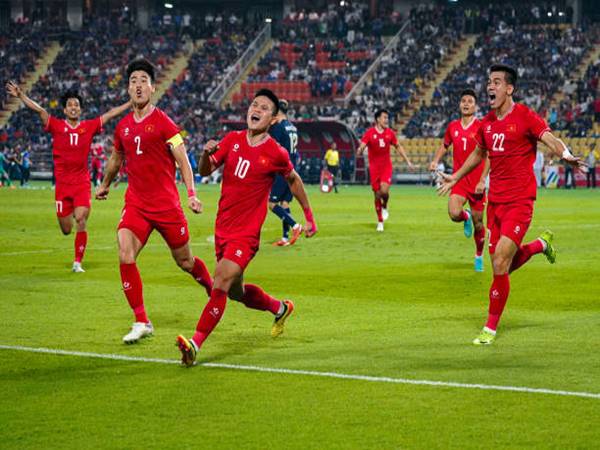 Bóng đá VN: Quả bóng vàng VN 2024 được AFF Cup tác động Bóng đá VN: Quả bóng vàng VN 2024 được AFF Cup tác động