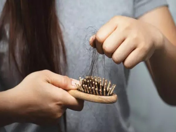 Mơ thấy tóc rụng: Dấu hiệu xui rủi hay khởi đầu mới? Mơ thấy tóc rụng: Dấu hiệu xui rủi hay khởi đầu mới?